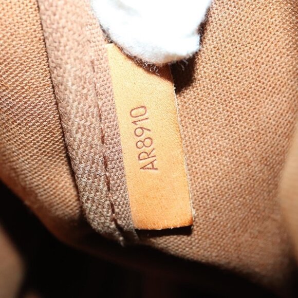 Authentic LOUIS VUITTON Monogram Saumur 35 Shoulder Bag M42254 LV - Picture 4 of 16